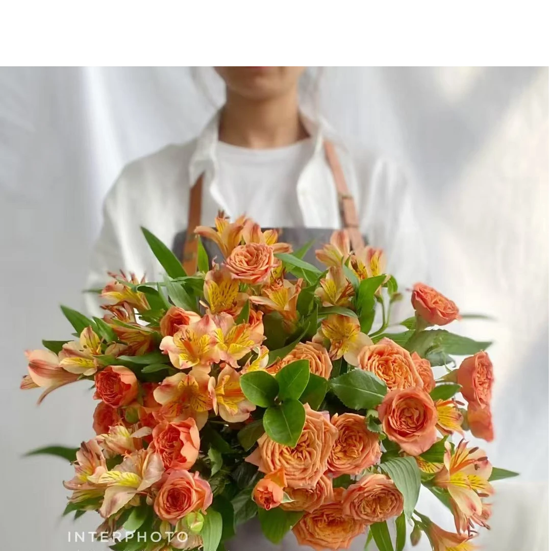 套餐01  橙芭比泡泡5支+橙色六出花一把