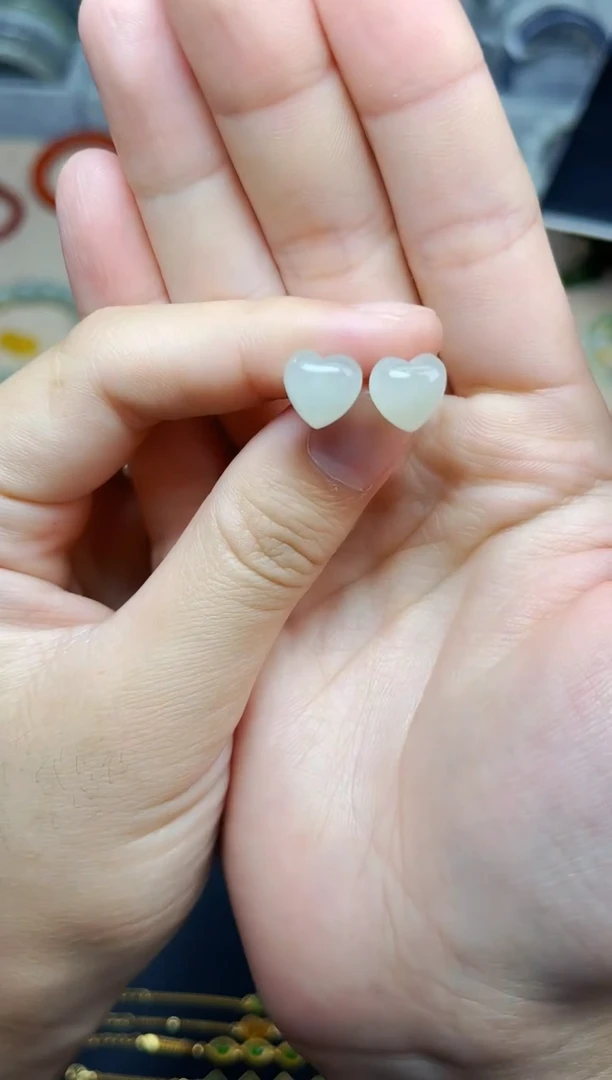 和田玉银S925镶嵌耳饰爱心耳钉06