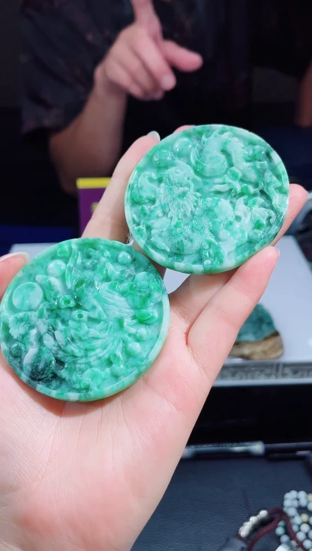 颈饰未镶嵌翡翠翡翠多样性发其一