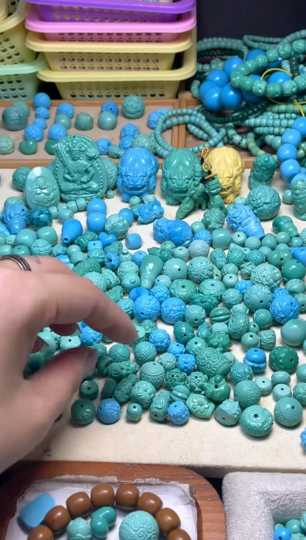 无非金属绿色小鱼