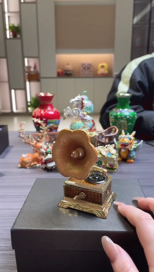 珐琅彩七宝烧首饰盒