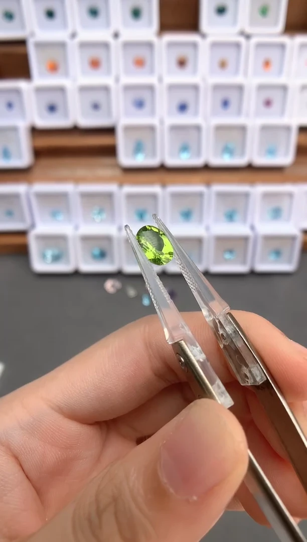 未镶嵌裸石定制橄榄石1.61ct