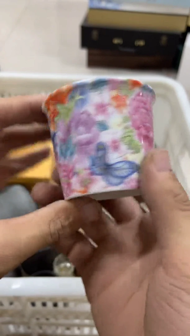 无运费险有瑕疵的摄影的产品有使用过的痕迹有点脏介意勿拍
