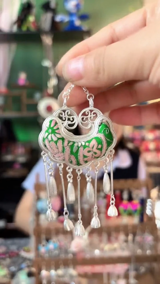 织绣彩云南阁非遗老绣621