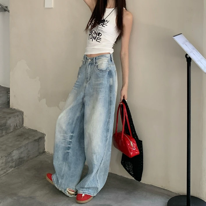 2025春季新款高腰宽松显瘦猫须破洞拖地直筒裤浅蓝色阔腿牛仔裤女