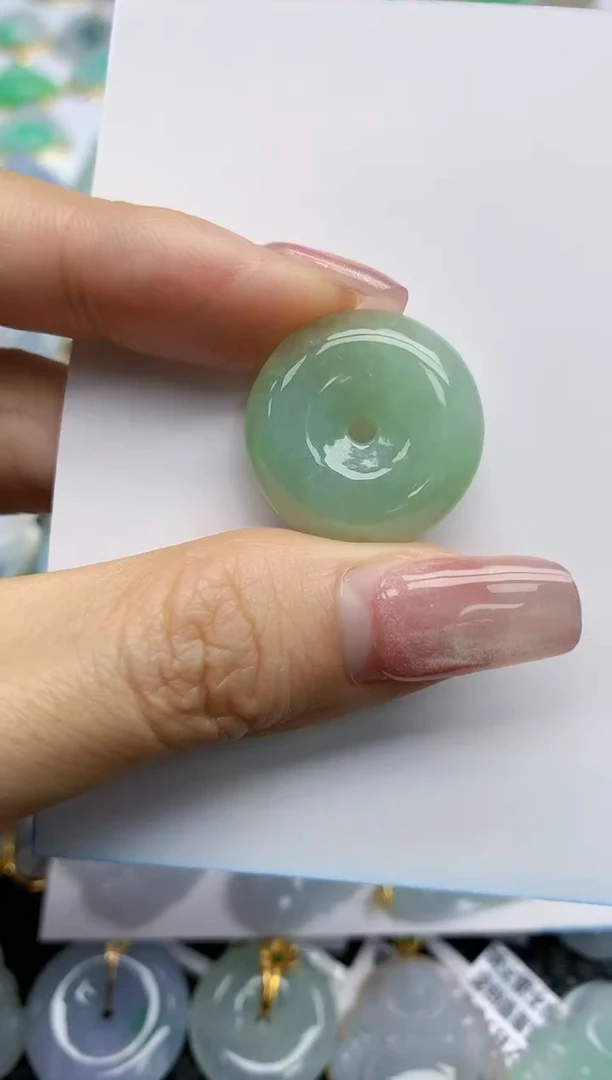 【闪购商品】翡翠未镶嵌挂件天然翡翠A货