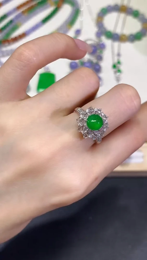 【闪购商品】翡翠颈饰18K金镶嵌团购29