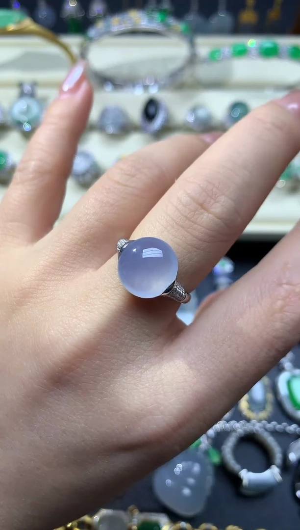 【闪购商品】翡翠颈饰18K金镶嵌戒指