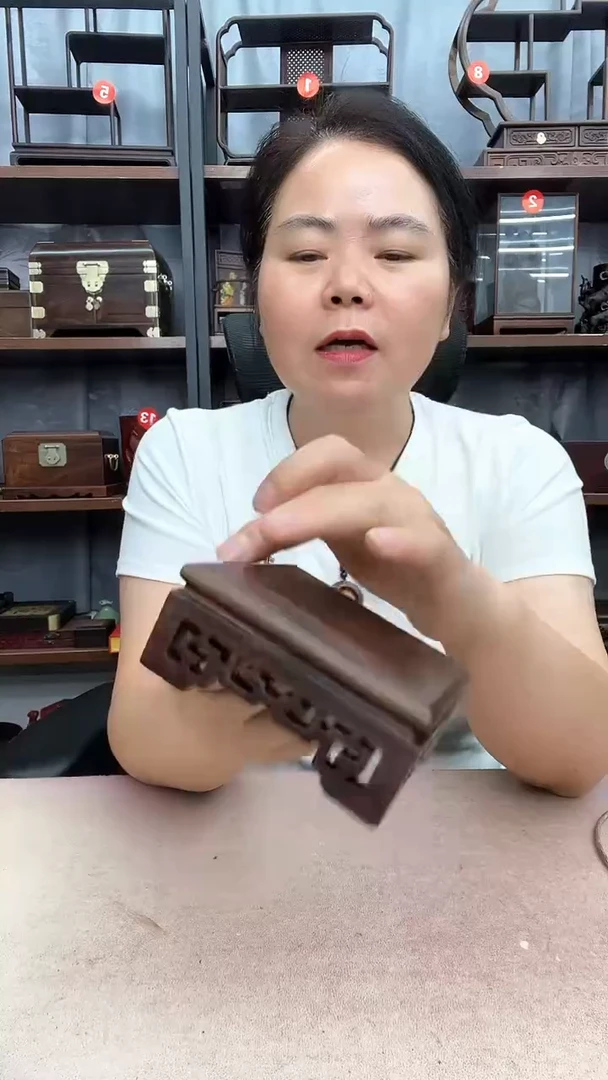 鸡翅木类家具小李子红木工艺品2936