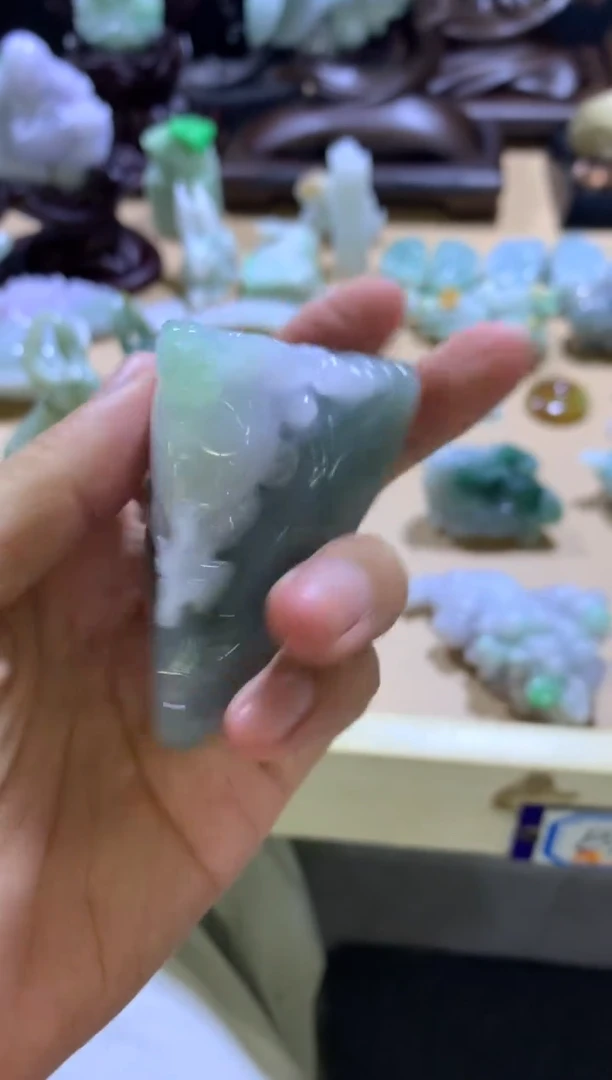 翡翠摆件未镶嵌用****3翡翠摆件