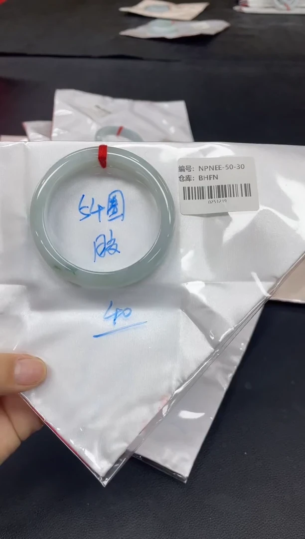 未镶嵌手镯翡翠翡翠手镯