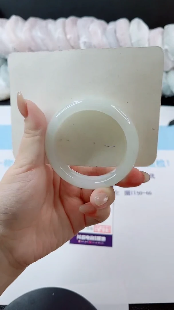 未镶嵌手镯石英质玉多样性发货V