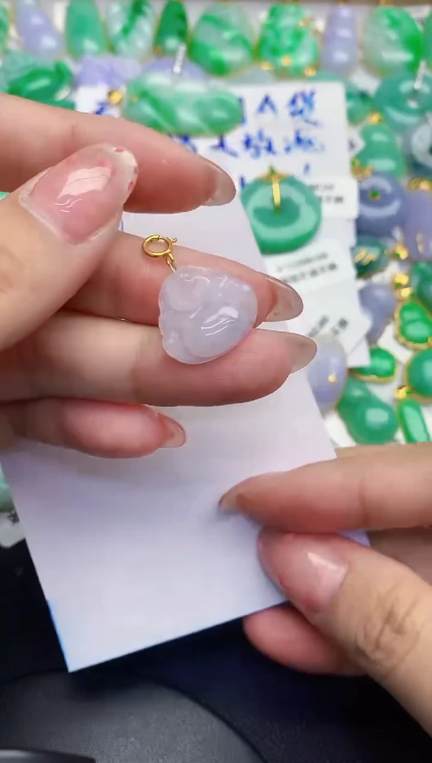 翡翠未镶嵌颈饰缅甸天然翡翠A货