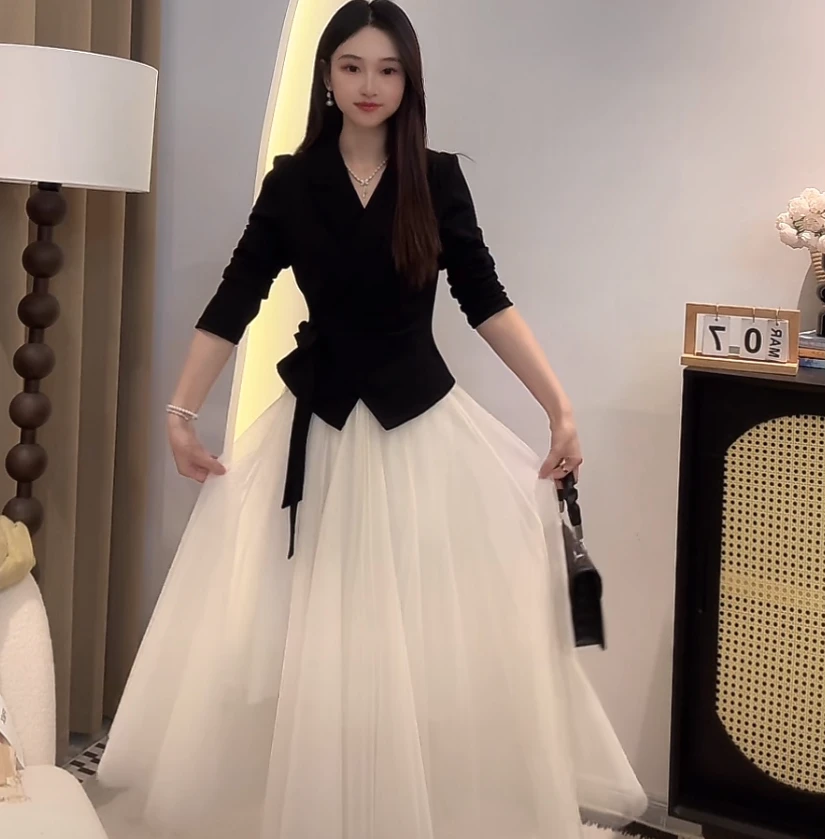 春季新优美女神大裙摆套装D0481