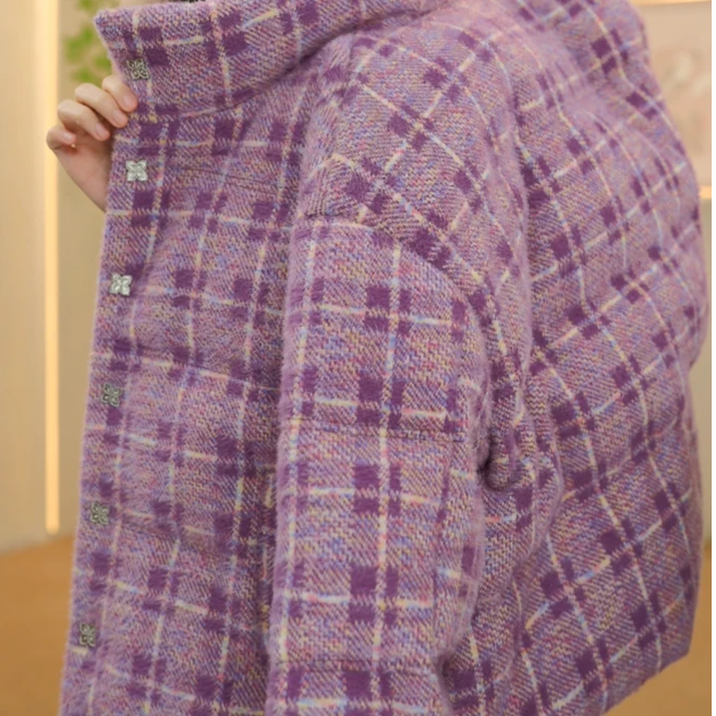 2025年冬季新款时尚气质保暖小香风羽绒服