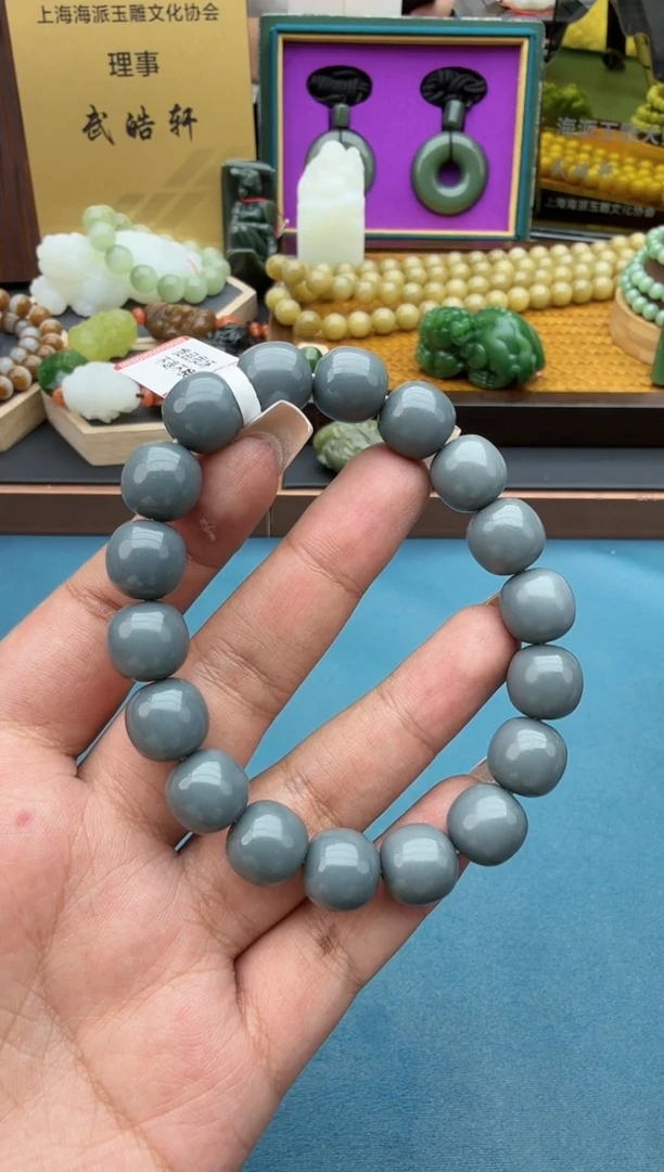 未镶嵌手串和田玉qml12