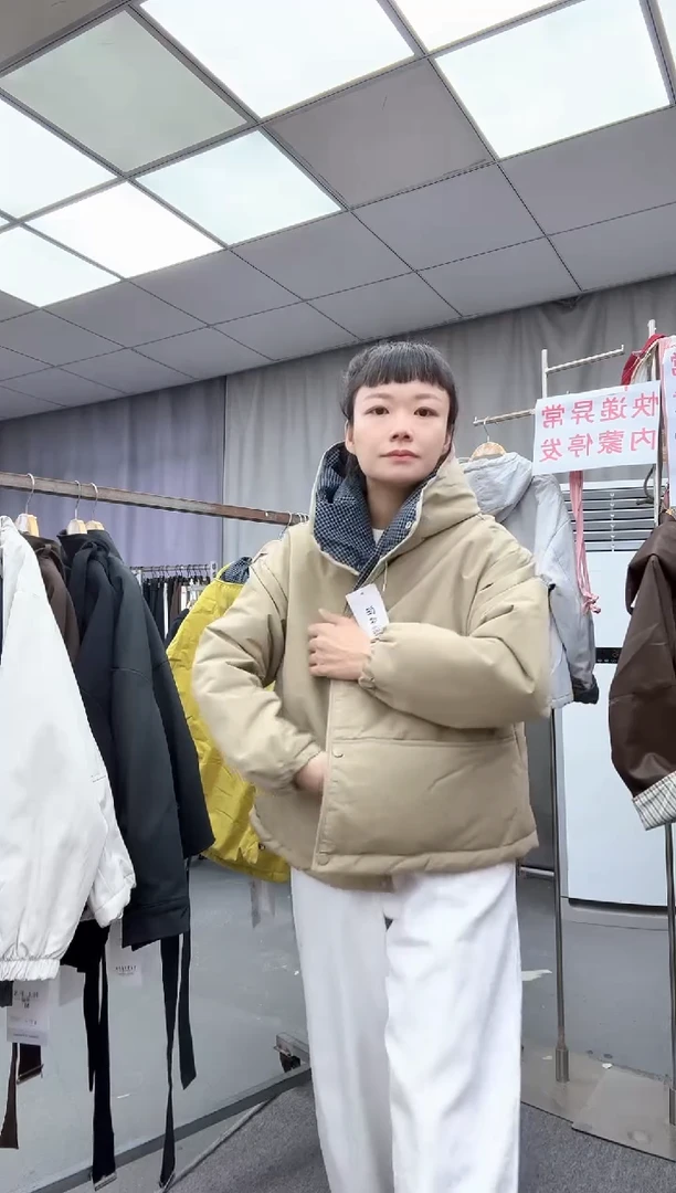 单 外套   大哥家漂亮衣服漂亮颜色