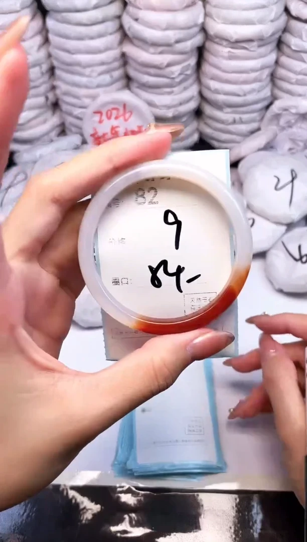 手镯玛瑙/玉髓未镶嵌82