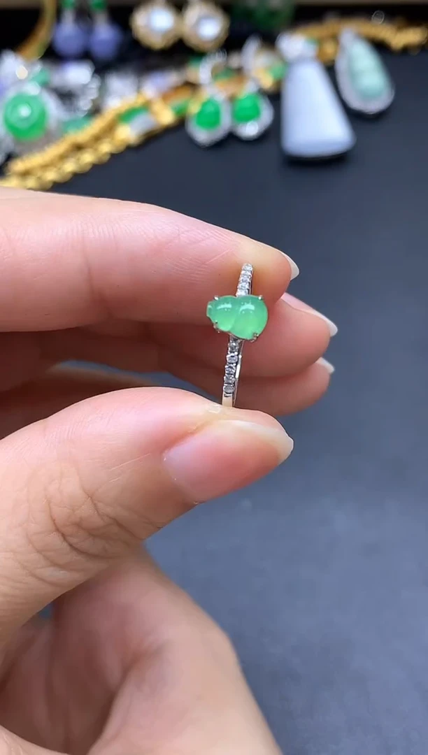 18K金镶嵌戒指翡翠148-中国好珍宝