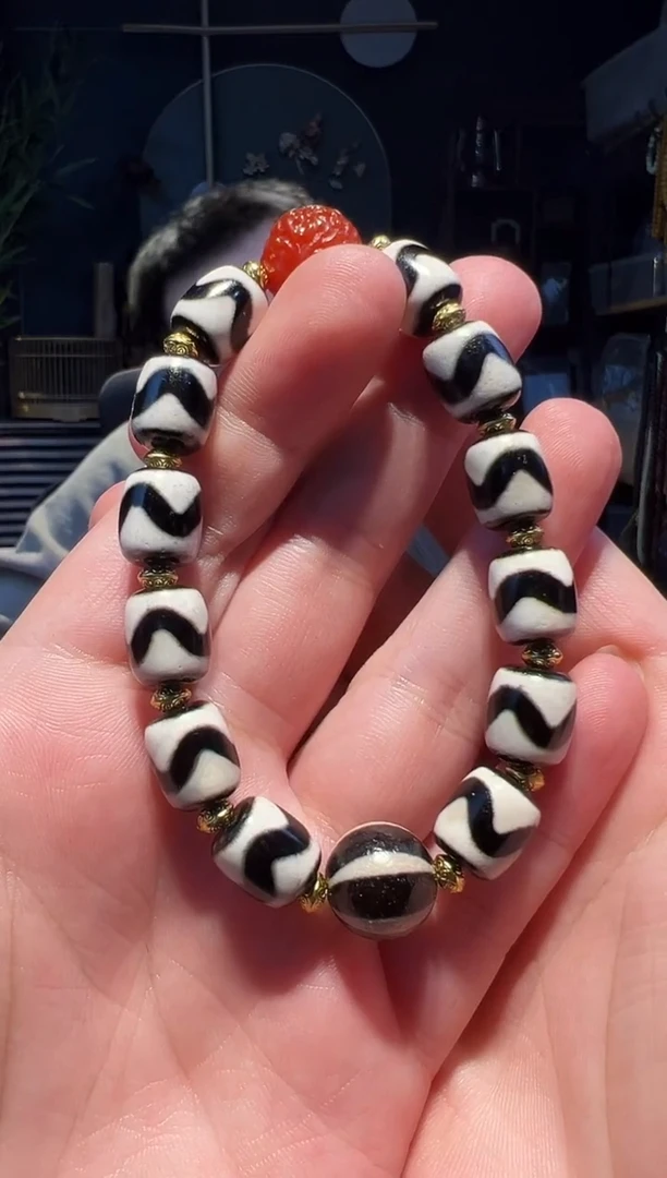 【闪购商品】玛瑙/玉髓手串未镶嵌串