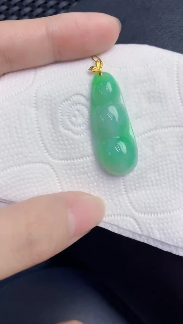 颈饰18K金镶嵌翡翠天然翡翠缅甸A货