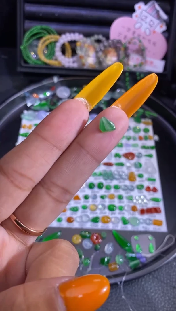 未镶嵌挂件翡翠珠子