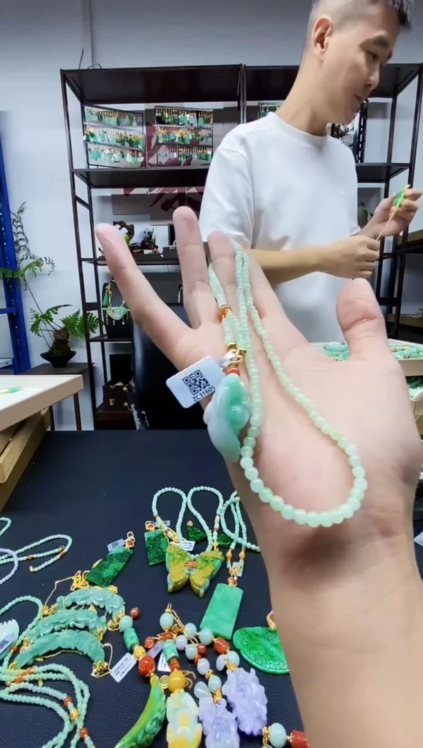 颈饰未镶嵌翡翠翡翠吊坠