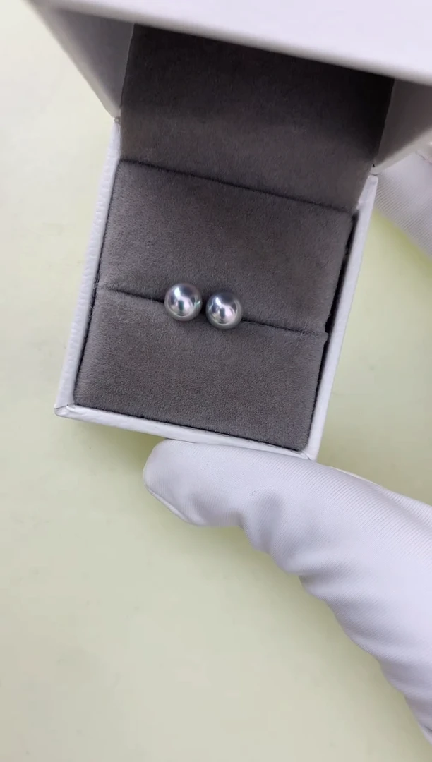 18K金镶嵌DA海水珍珠 灰珠素钉6-6.5MM GD082