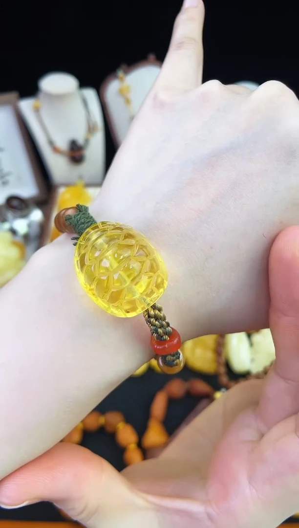 琥珀未镶嵌珠宝奇石柒月