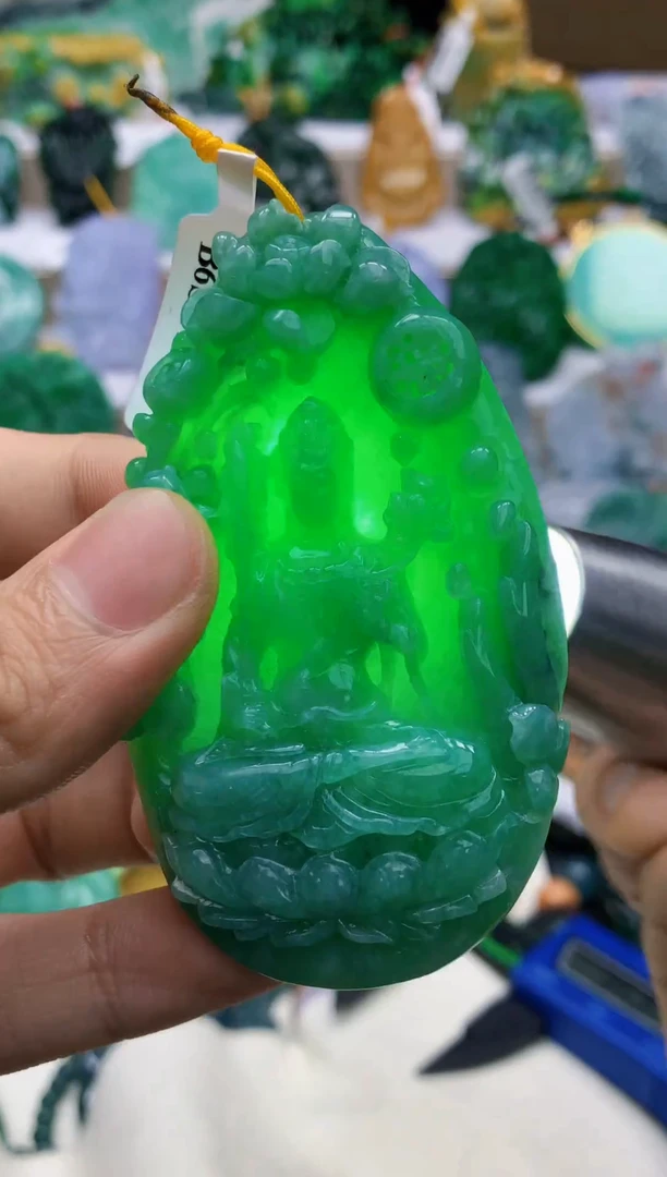 颈饰未镶嵌翡翠天然A货翡翠