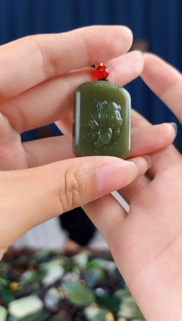未镶嵌和田玉挂件拍一发一