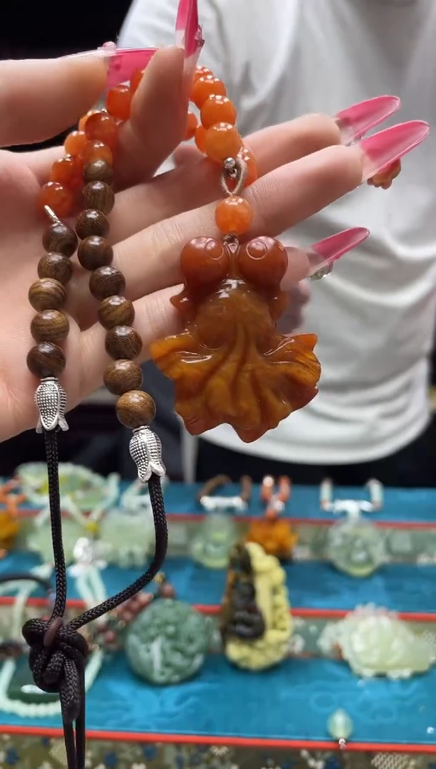 未镶嵌岫玉吊坠·