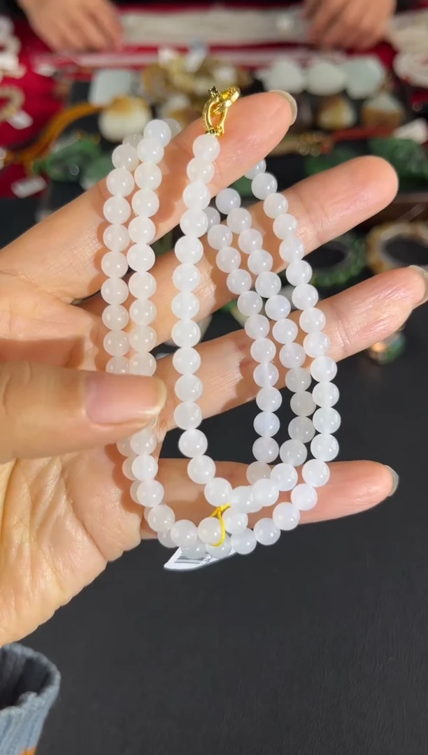 颈饰未镶嵌和田玉项链