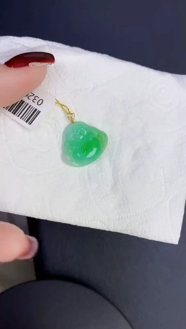 颈饰18K金镶嵌翡翠缅甸天然翡翠A货