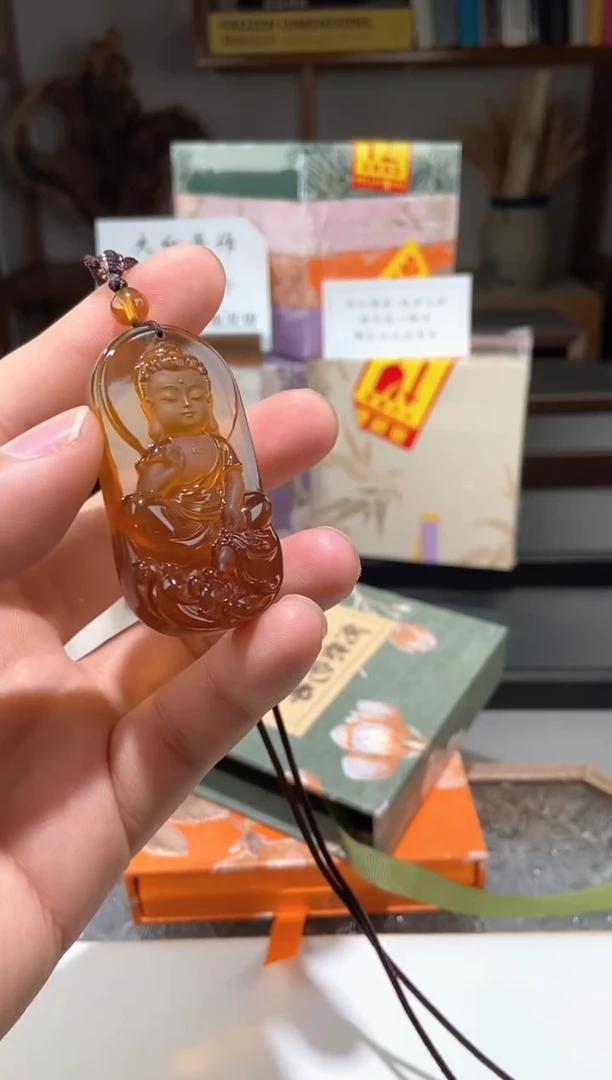 琥珀颈饰未镶嵌金棕红阿弥陀佛宝宝佛