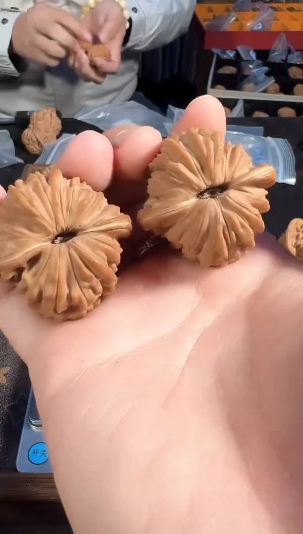 把件核桃41.9尺全品汉高楼