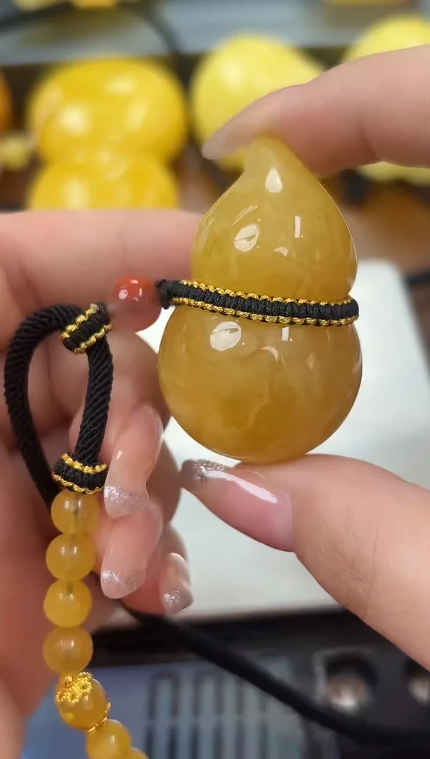 未镶嵌蜜蜡裸石琥珀蜜蜡吊坠