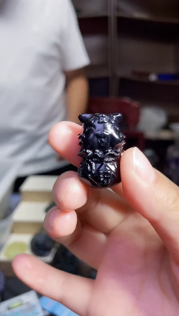 和田玉未镶嵌颈饰1