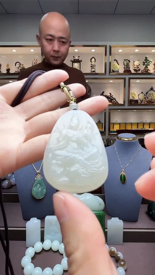 【闪购商品】和田玉颈饰未镶嵌苏