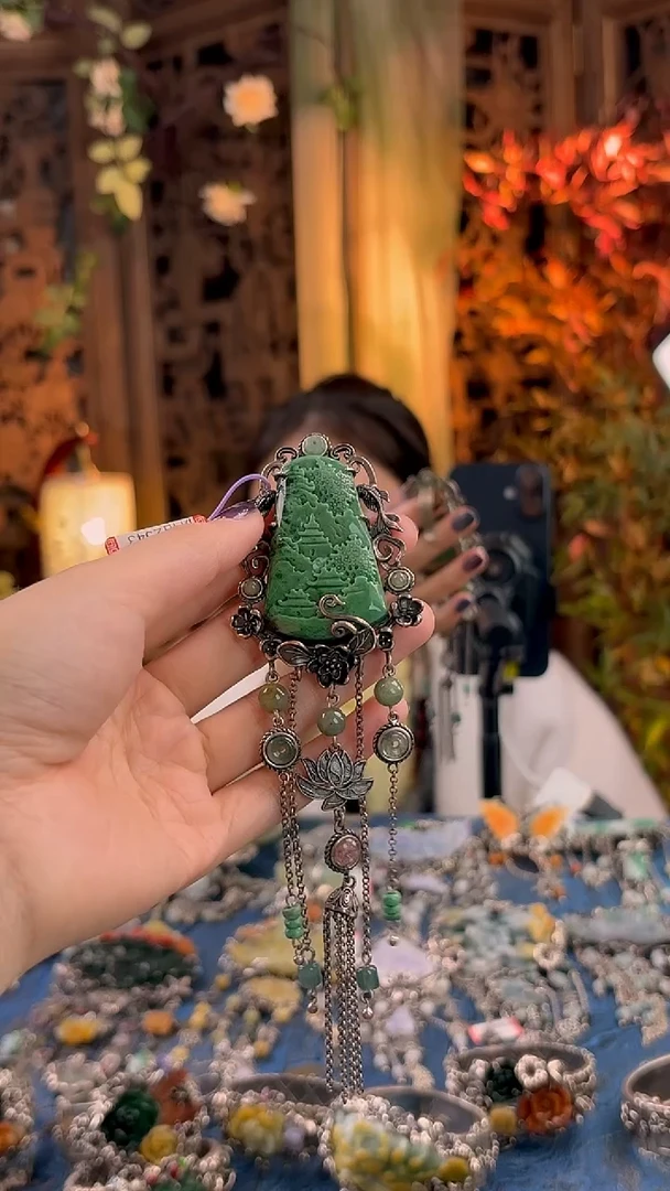 银S925镶嵌挂件翡翠吊坠