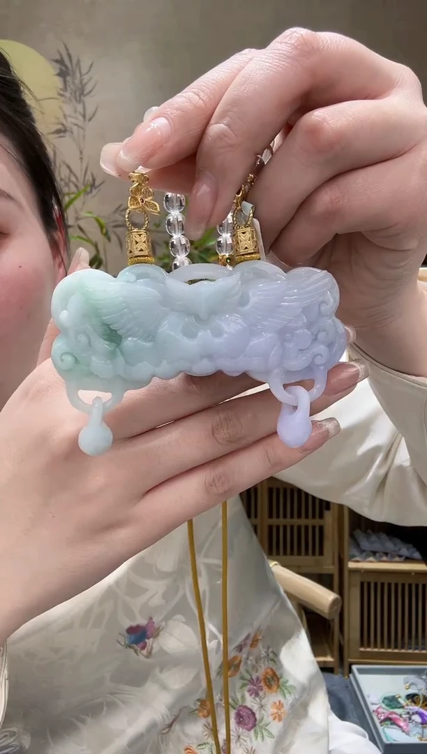 【闪购商品】翡翠颈饰未镶嵌吊坠