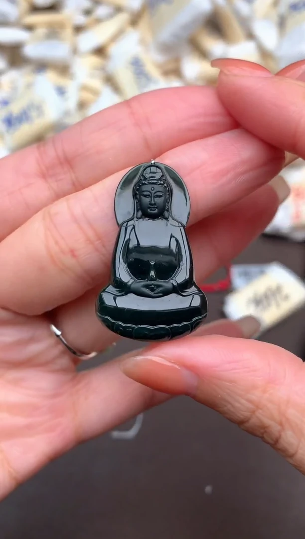 未镶嵌挂件翡翠一