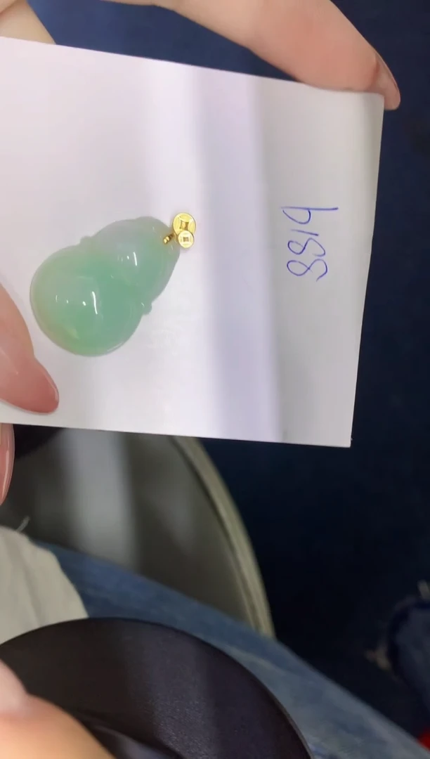 翡翠未镶嵌颈饰缅甸天然翡翠A货