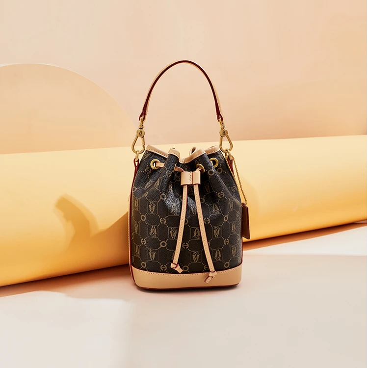 暇步士水桶包女包休闲通勤女皮包百搭斜挎包女手提包HA-1312347