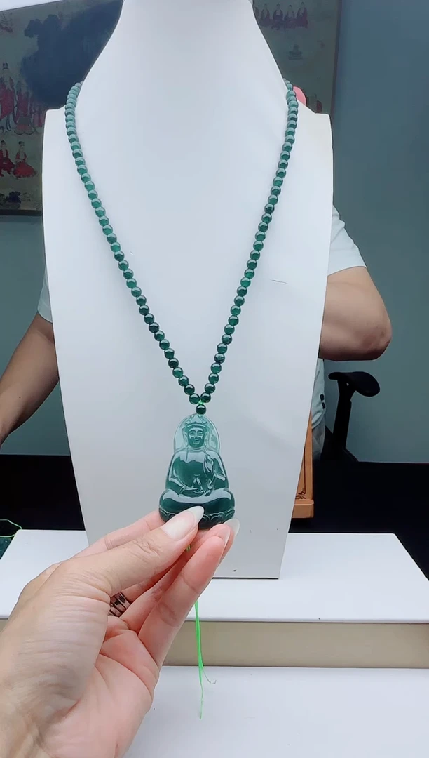 颈饰未镶嵌翡翠多样性发其一