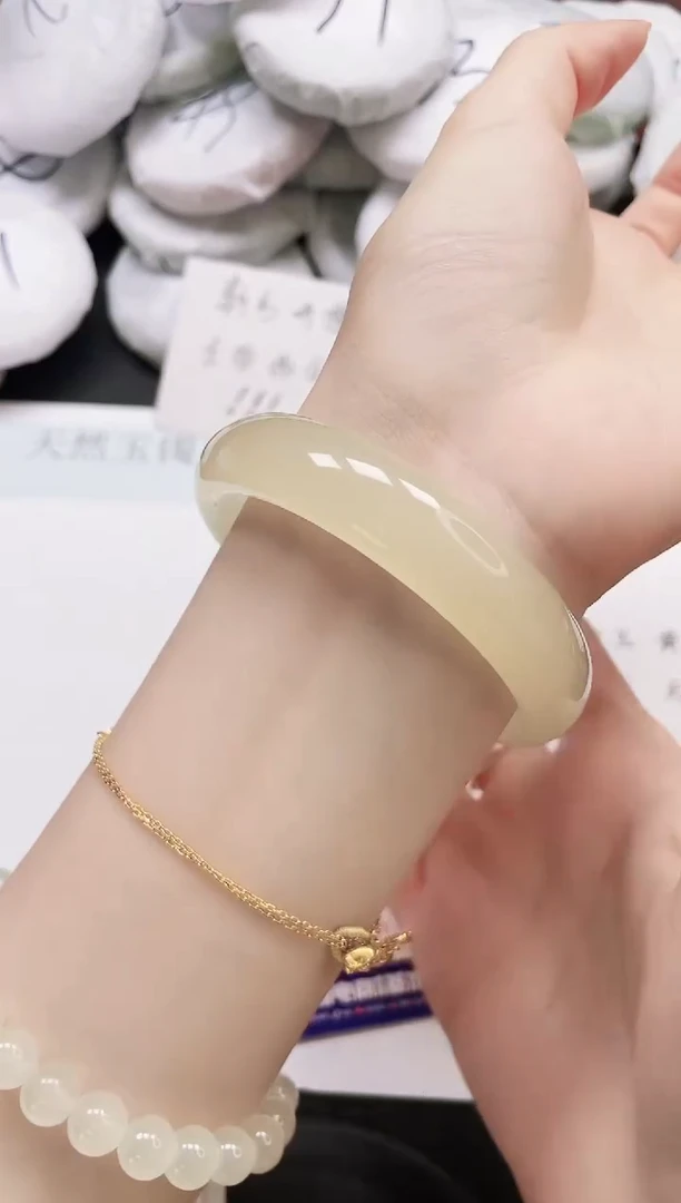 石英质玉手镯未镶嵌D219-58