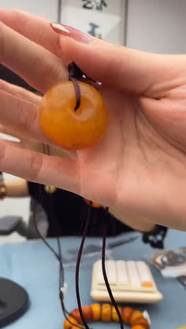 【闪购商品】蜜蜡珠宝奇石未镶嵌微瑕，假一罚十0