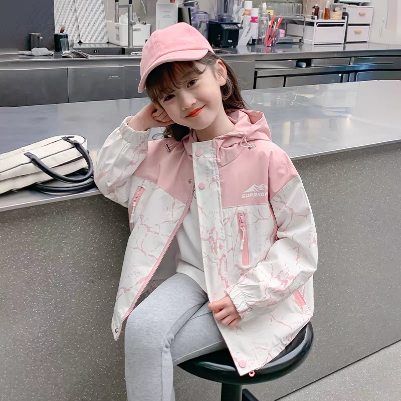 【现货】女童装春秋装外套2025新款韩版中大儿童休闲秋季连帽冲锋衣