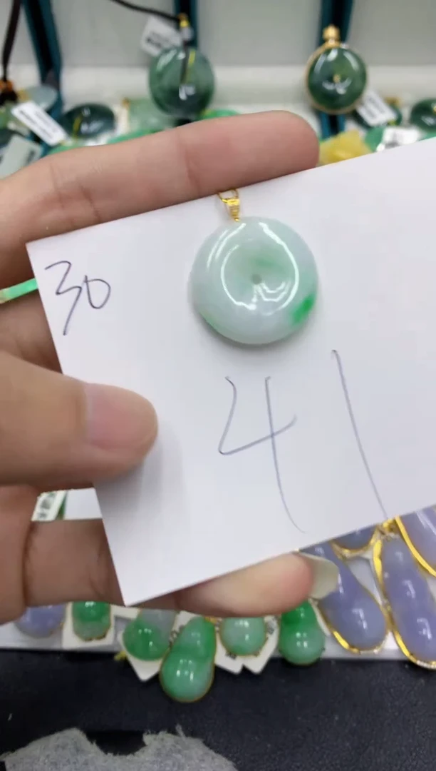 【闪购商品】翡翠颈饰18K金镶嵌翡翠