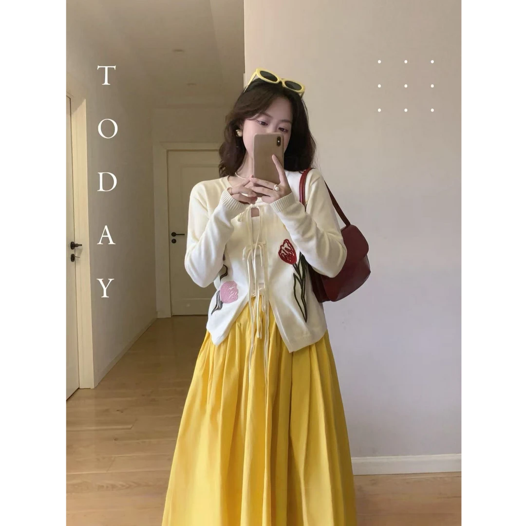 秋装女款爆款2025新款韩系松弛感慵懒白色针织开衫高腰半身裙套装